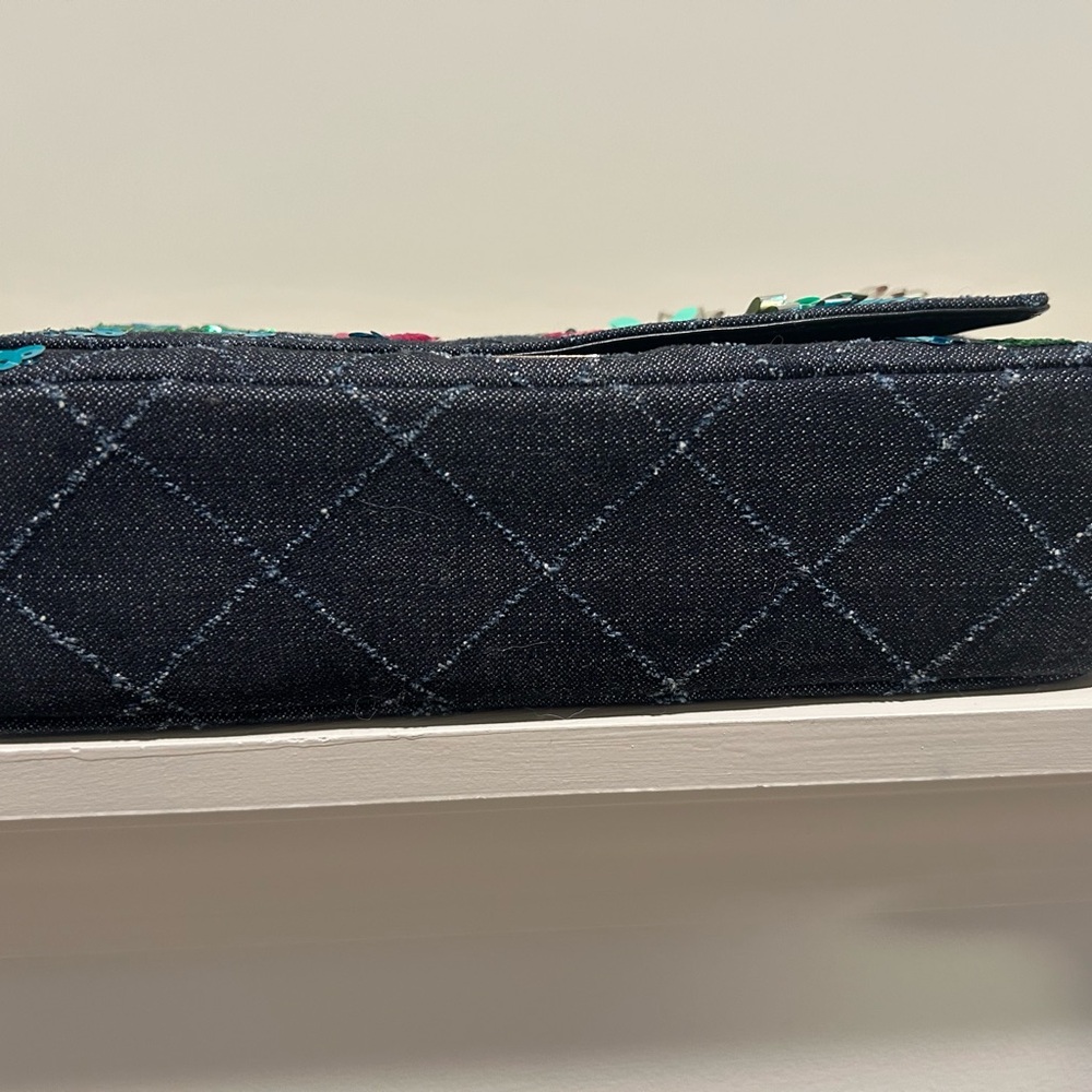 Rare hard to find Kate Spade Black Quilted Bag with Floral Sequins - Picture 8 of 16